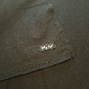 Bleusalt  NWOT 2 Yard Wrap